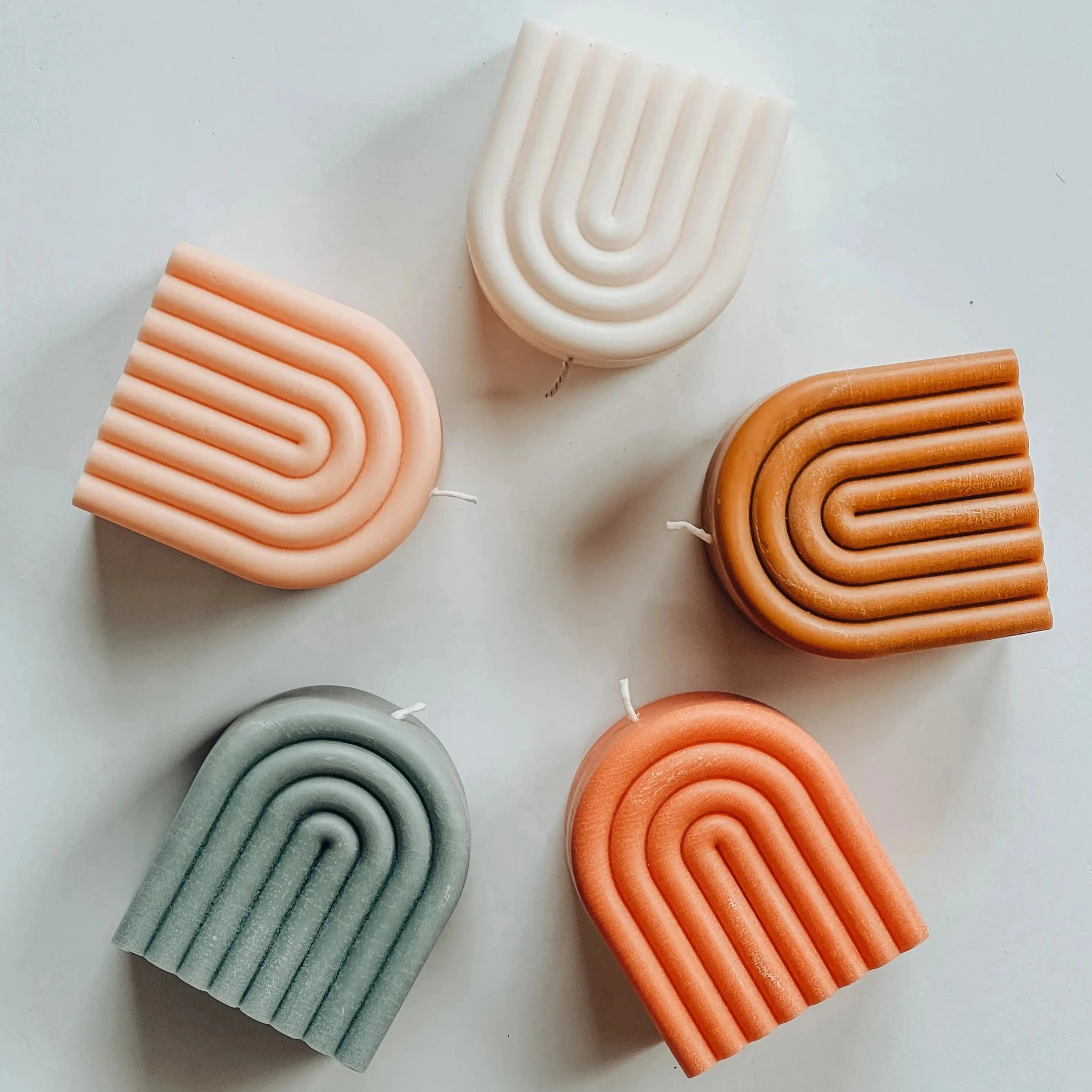 arch candle - grey